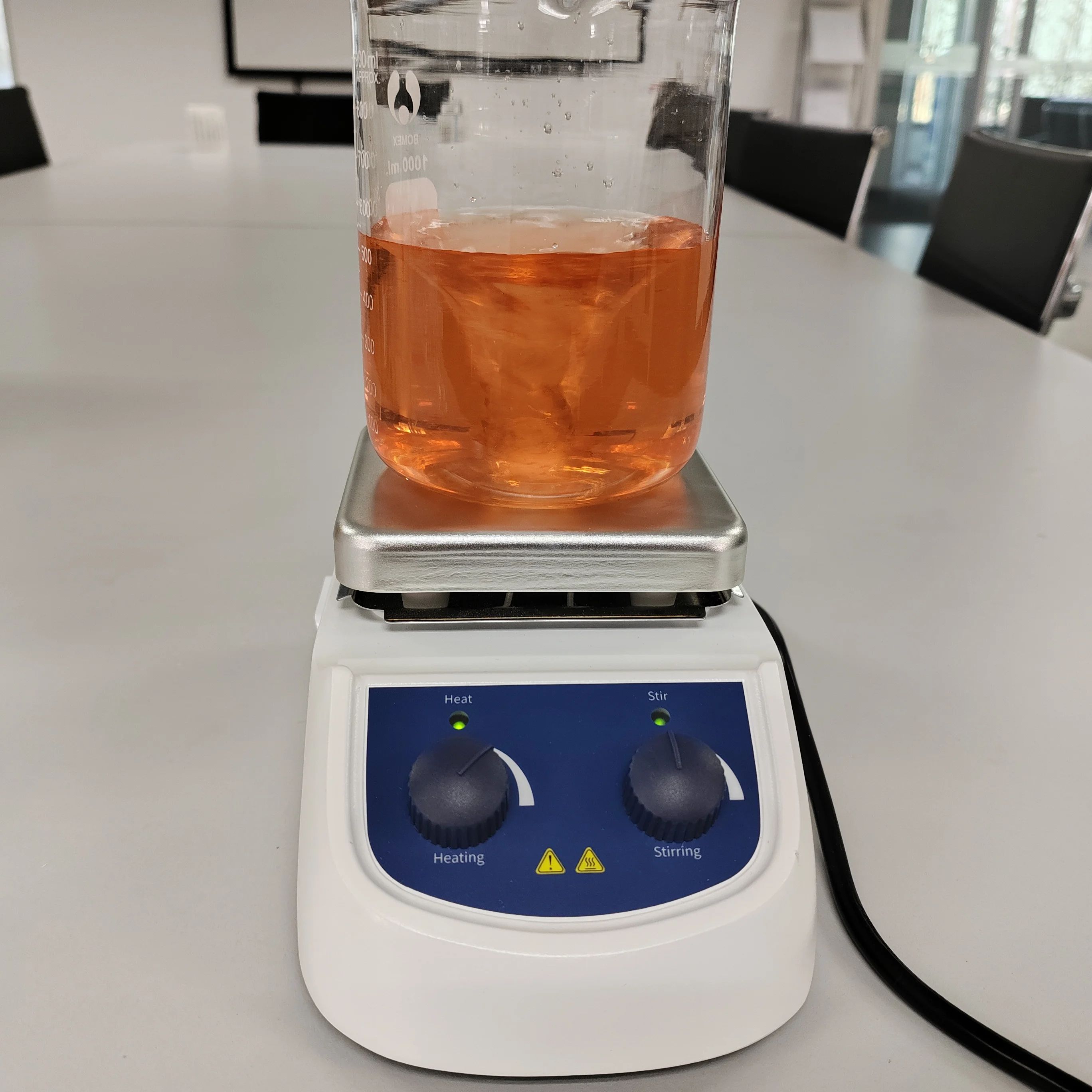 Lab Equipment - خلاط مغناطيسي MS4-H380-E سعة 5 لتر