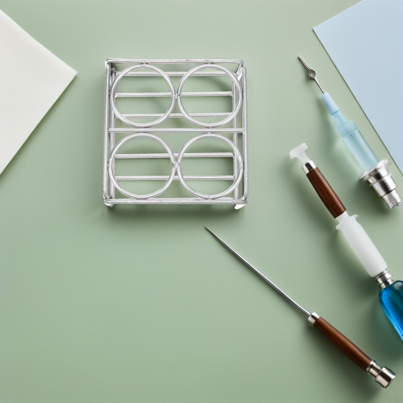 حامل سلكي للكؤوس المخبرية بأرب - مراجعة Lab Equipment وسعره